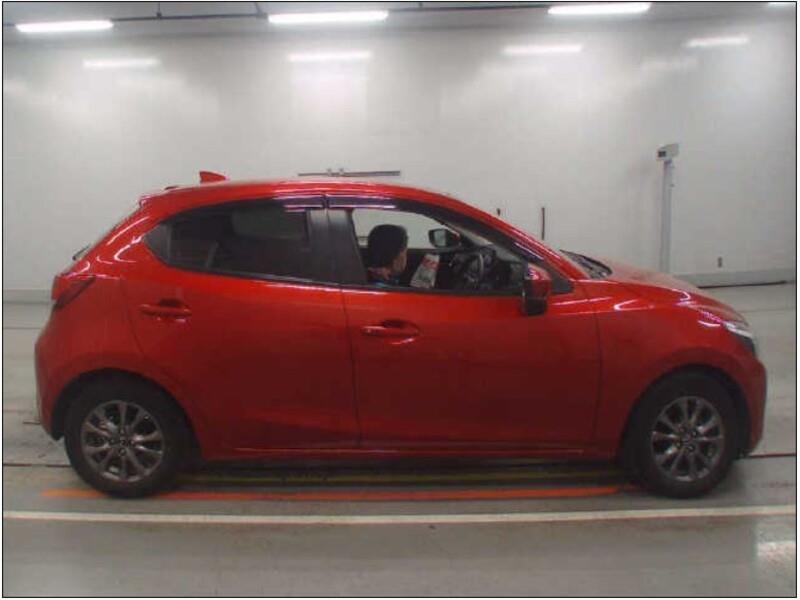 2017 Mazda DEMIO