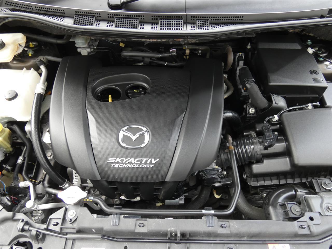 2016 Mazda Premacy