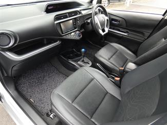2014 Toyota AQUA - Thumbnail