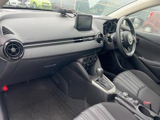 2020 Mazda 2 - Thumbnail