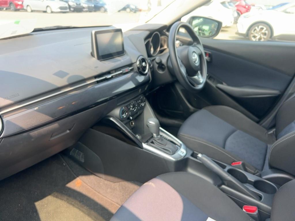 2016 Mazda DEMIO