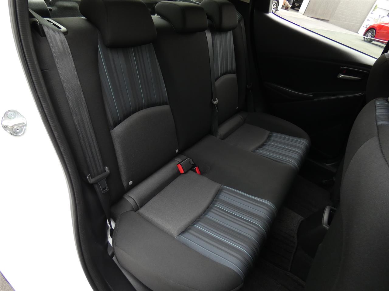 2016 Mazda DEMIO