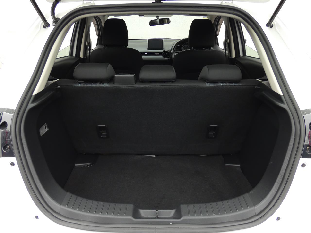 2016 Mazda DEMIO