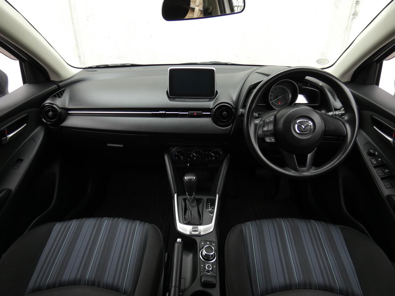 2016 Mazda DEMIO