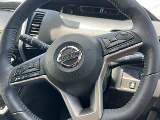 2018 Nissan SERENA - Thumbnail