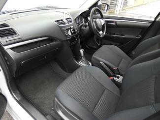 2015 Suzuki Swift - Thumbnail