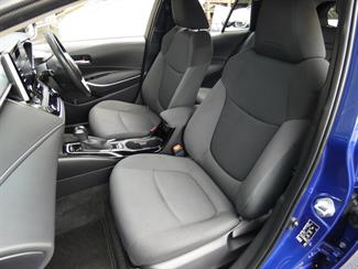 2019 Toyota COROLLA - Thumbnail