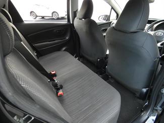 2014 Toyota VITZ - Thumbnail