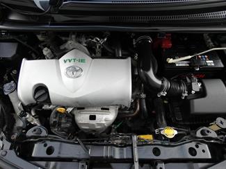 2014 Toyota VITZ - Thumbnail
