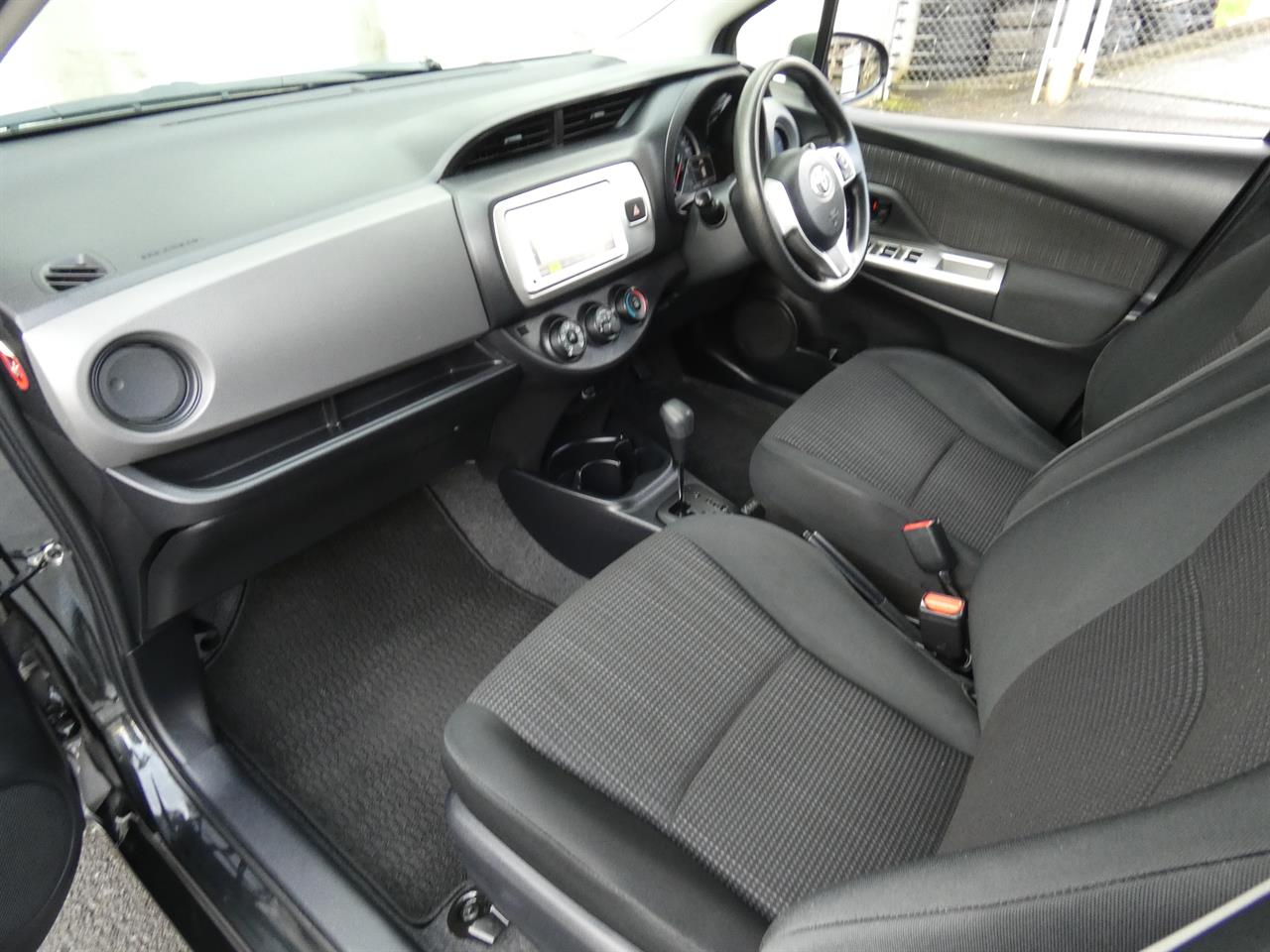 2014 Toyota VITZ