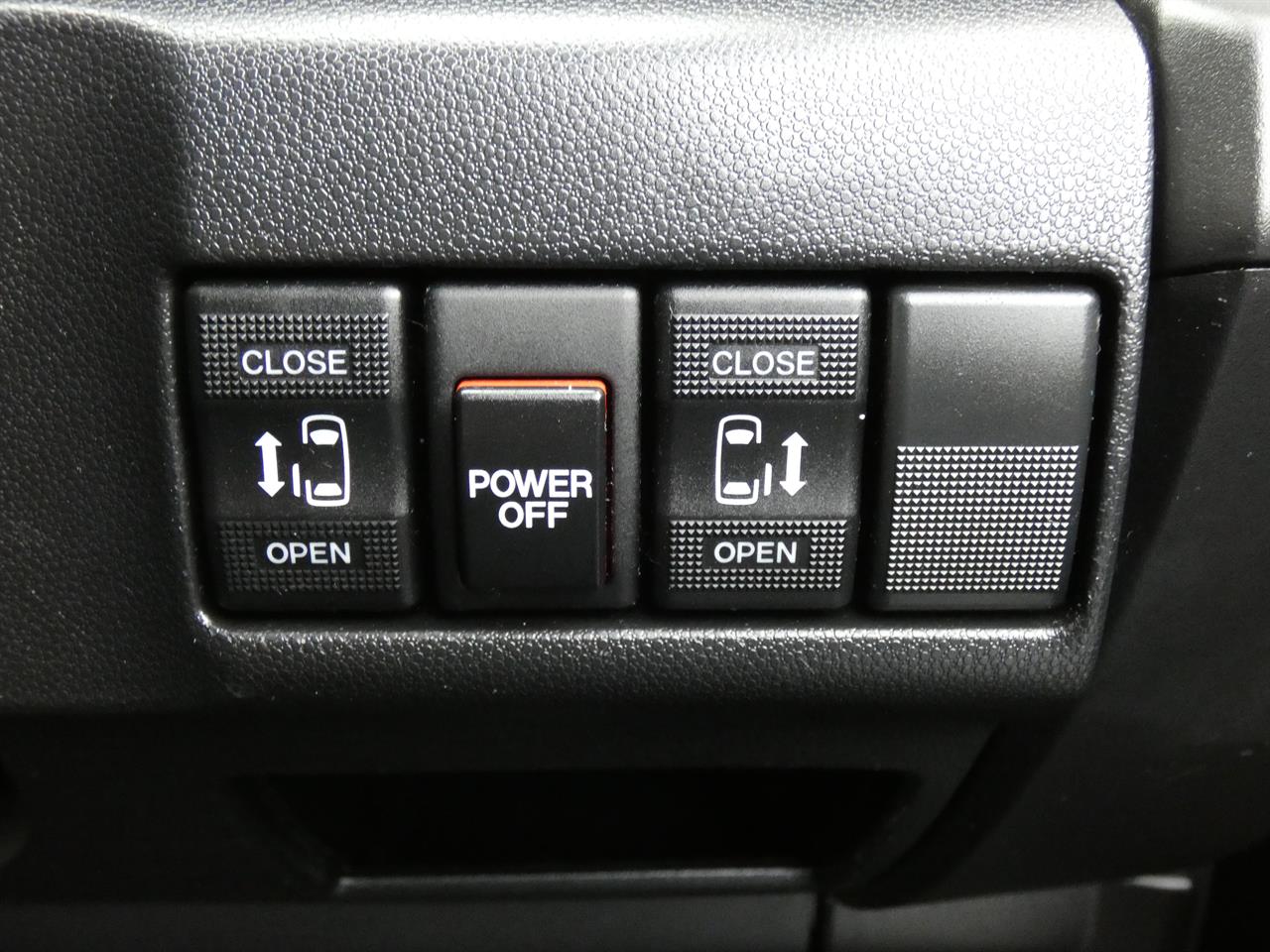 2016 Mazda Premacy