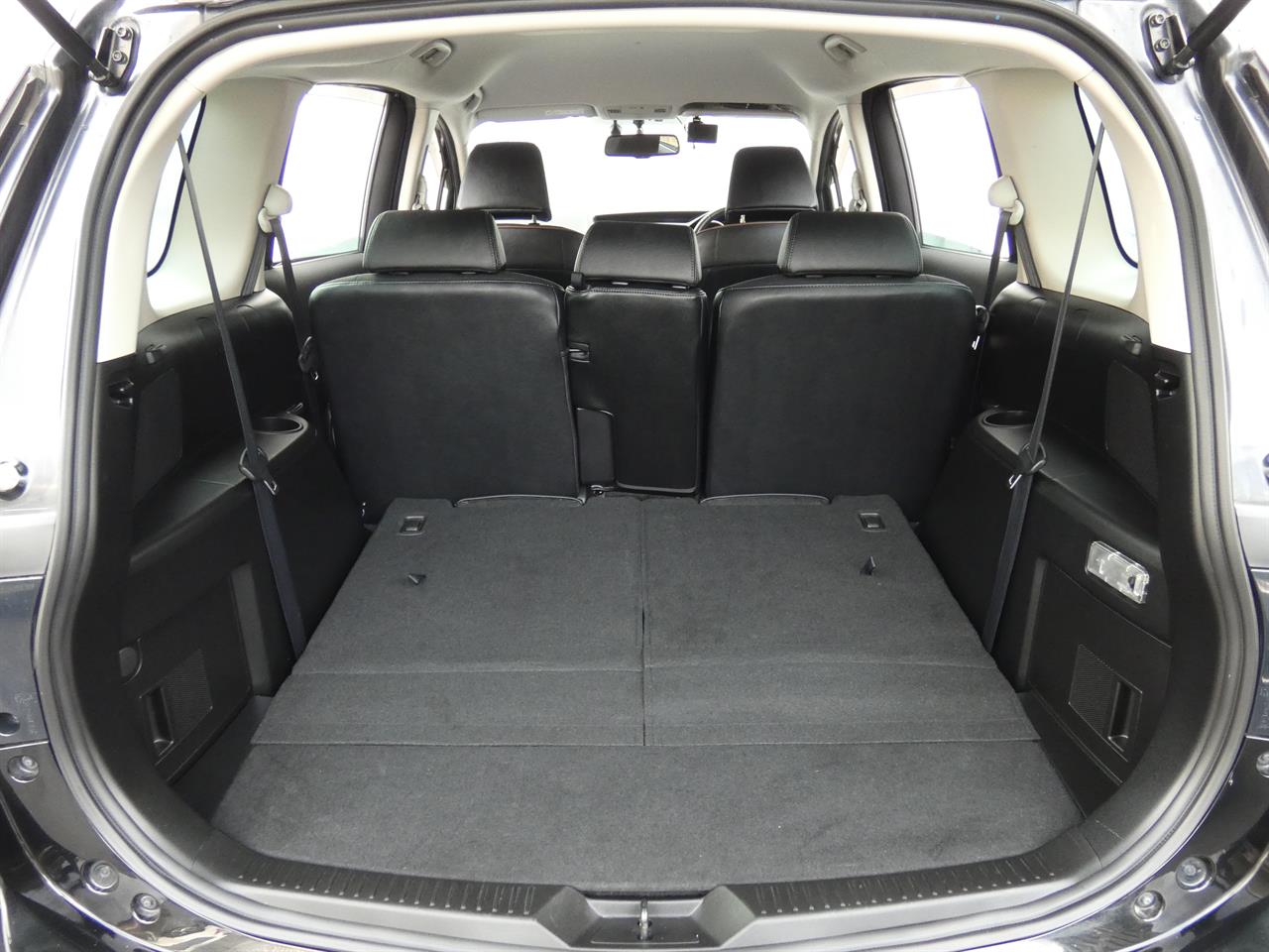 2016 Mazda Premacy