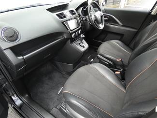 2016 Mazda Premacy - Thumbnail