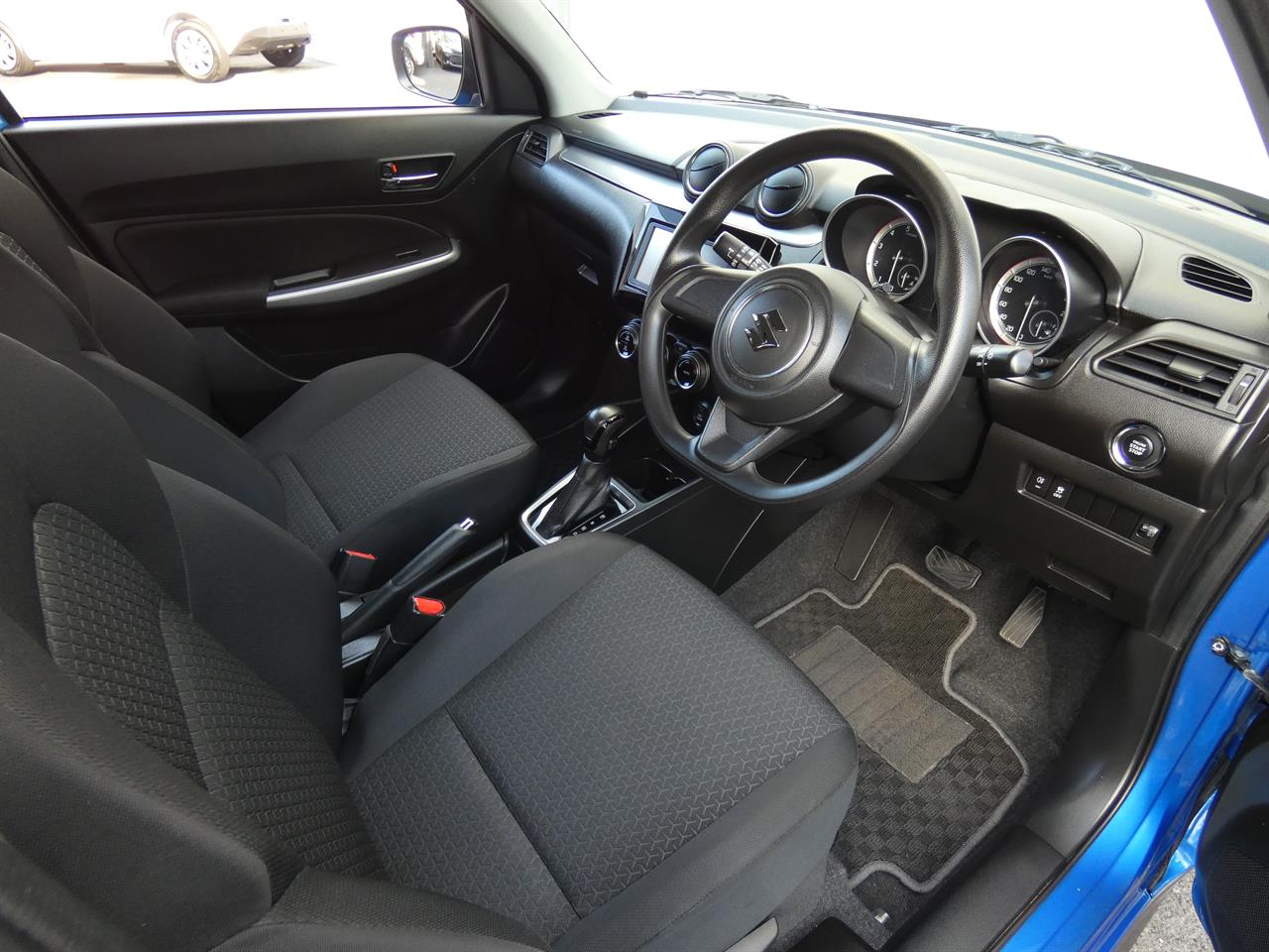 2019 Suzuki SWIFT