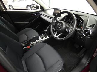 2020 Mazda 2 - Thumbnail