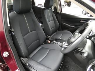 2020 Mazda 2 - Thumbnail