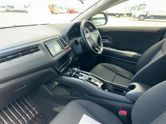 2015 Honda Vezel - Thumbnail