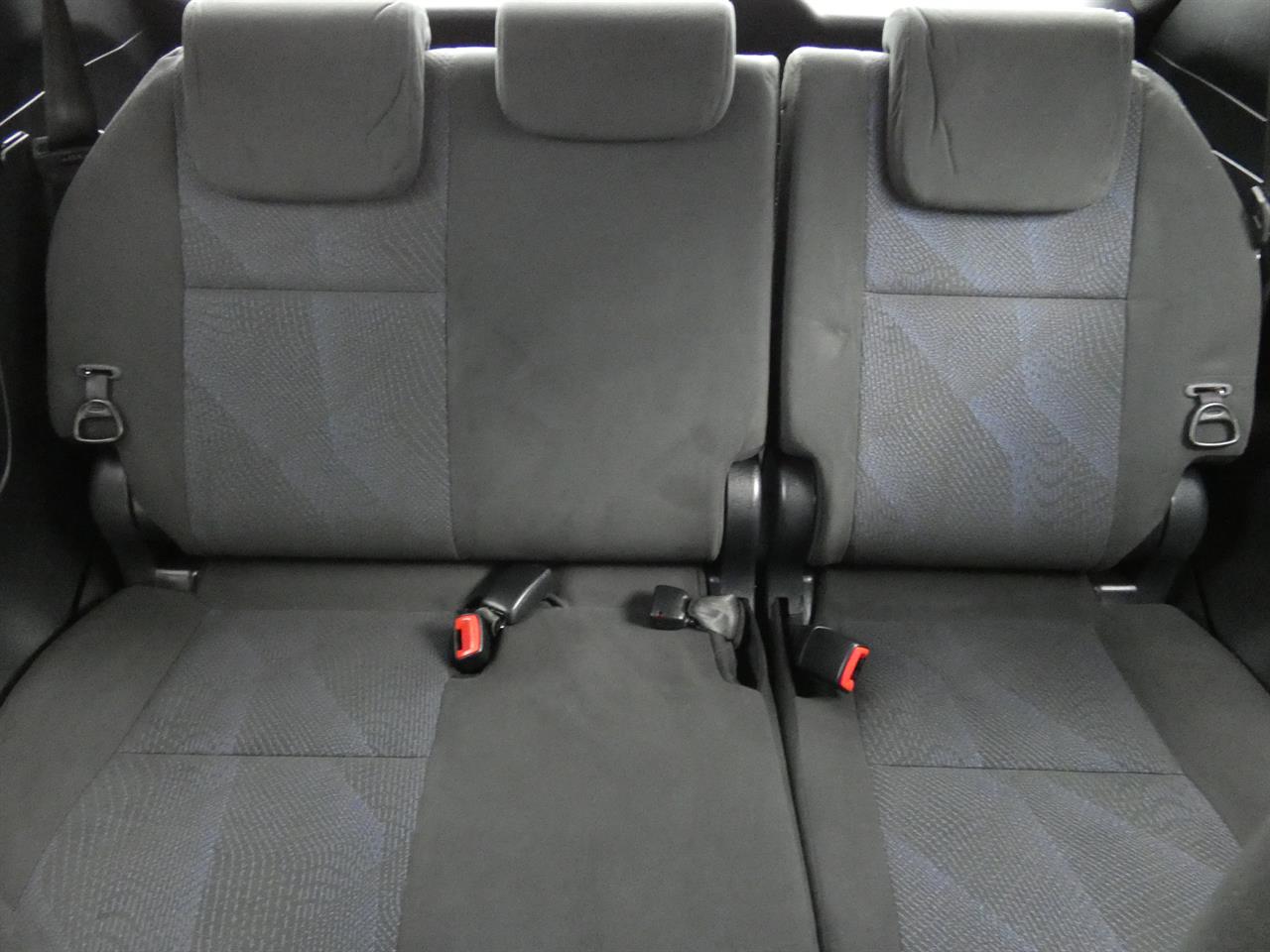2015 Toyota Estima