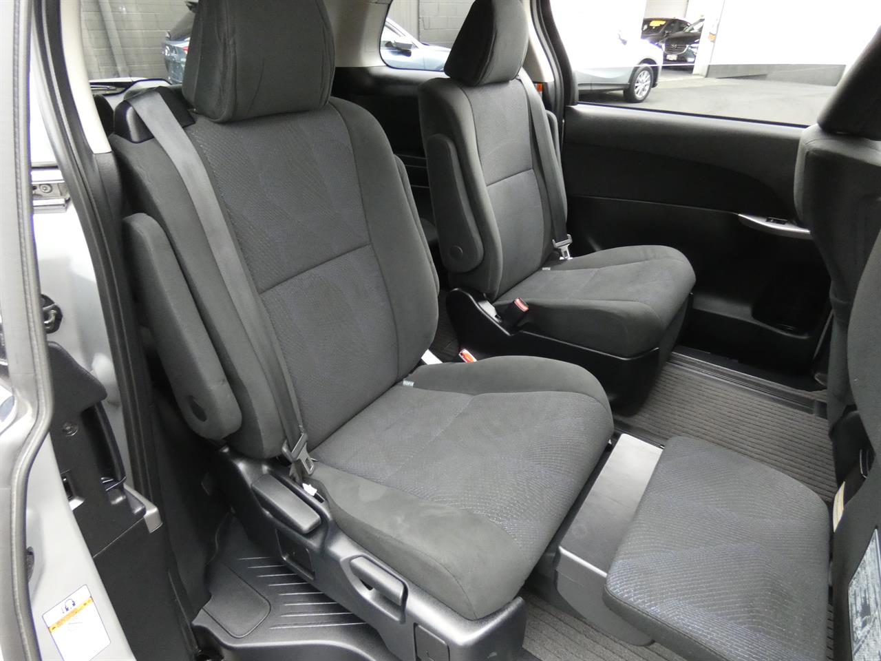 2015 Toyota Estima