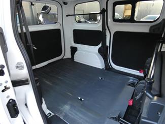 2020 Nissan NV200 - Thumbnail