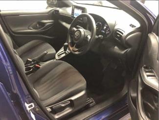 2021 Toyota YARIS - Thumbnail