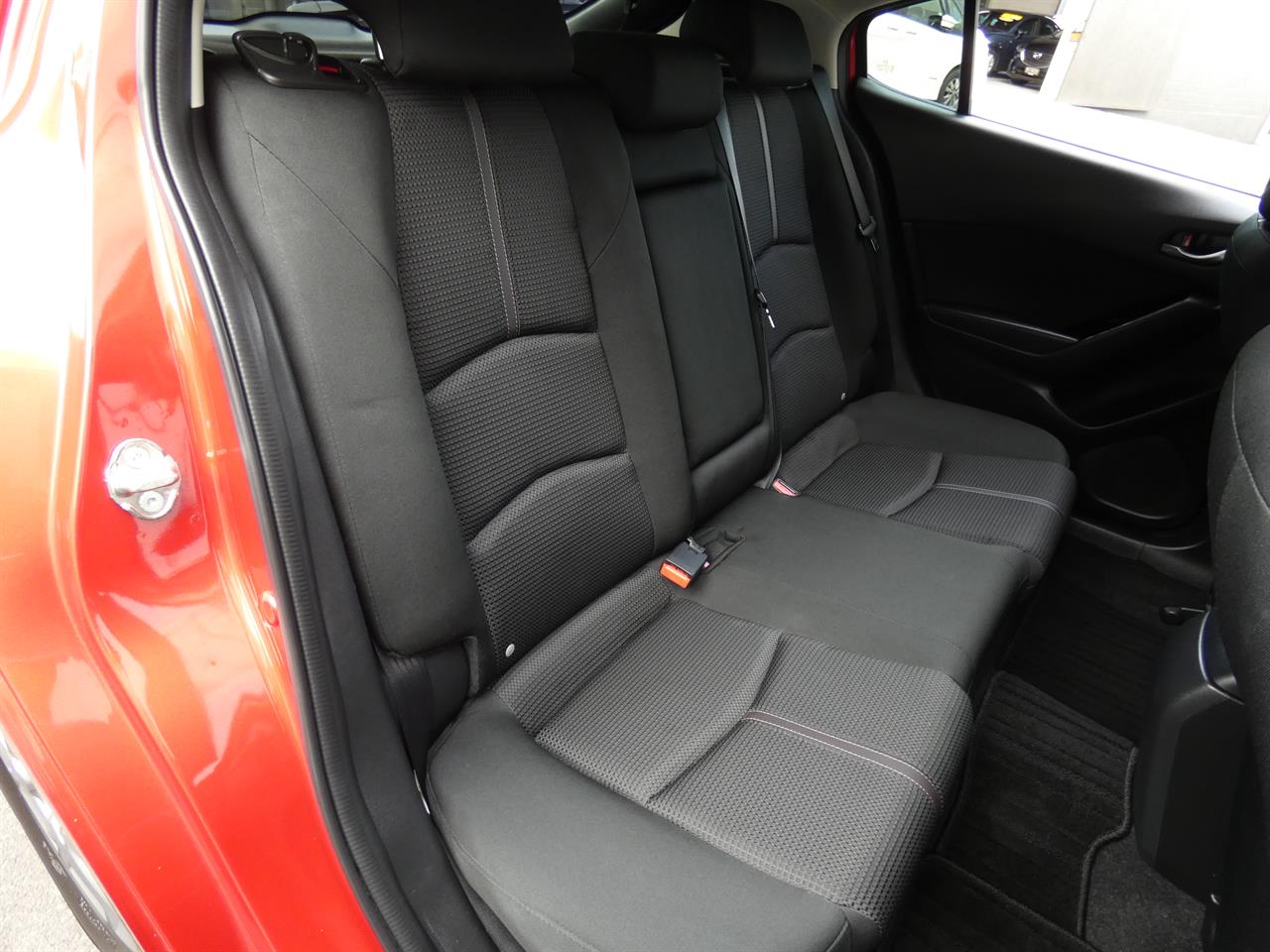2016 Mazda AXELA