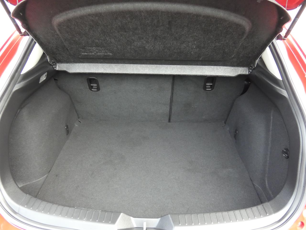 2016 Mazda AXELA