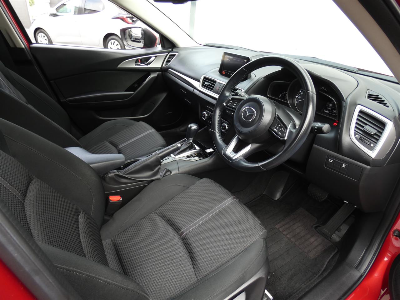 2016 Mazda AXELA