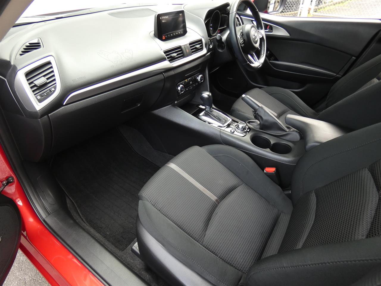 2016 Mazda AXELA