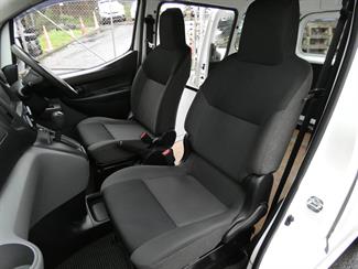 2020 Nissan NV200 - Thumbnail