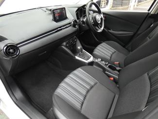 2021 Mazda 2 - Thumbnail