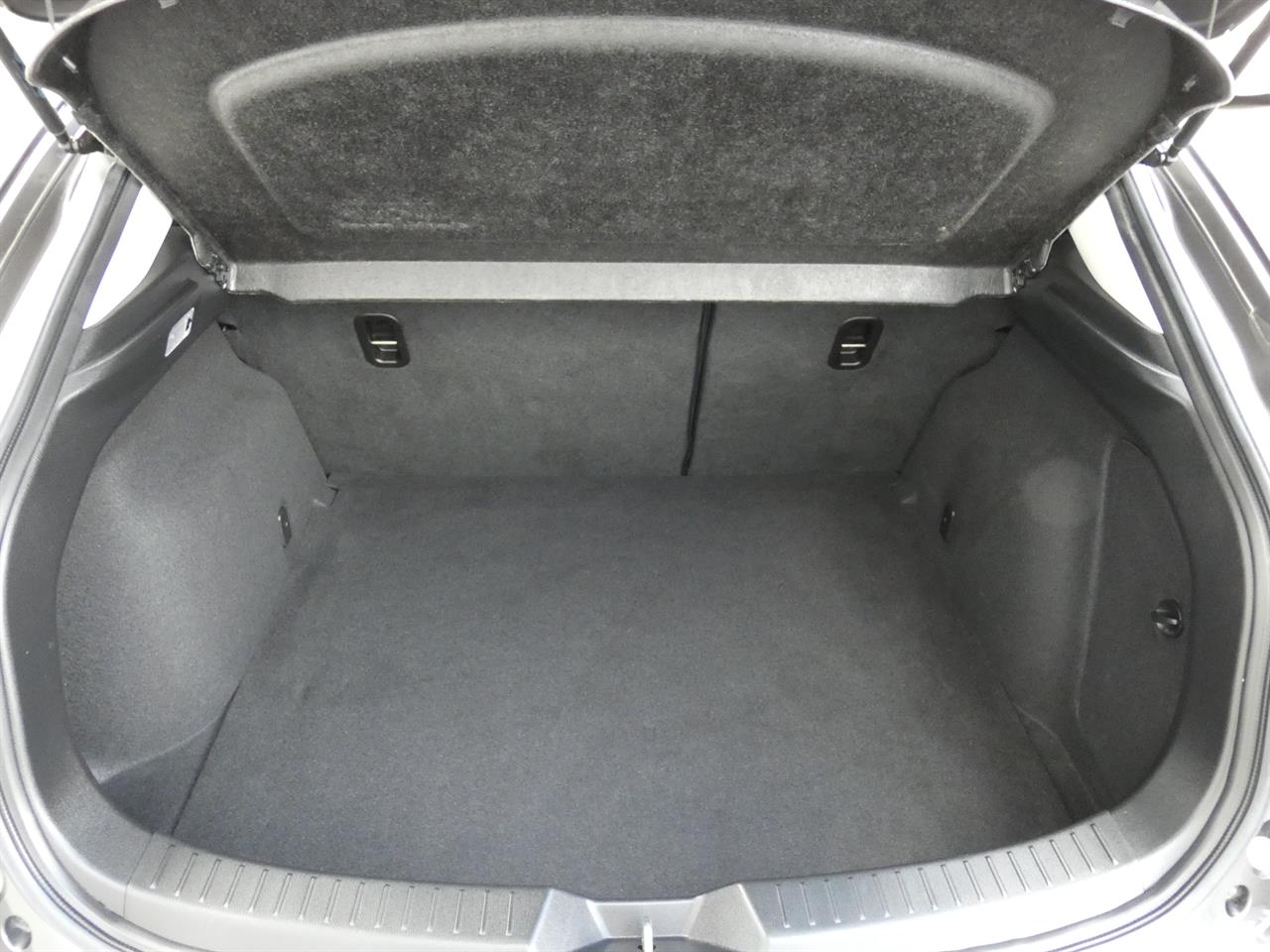 2019 Mazda AXELA