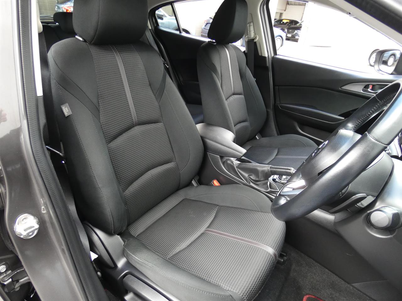 2019 Mazda AXELA