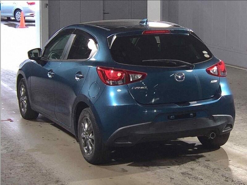 2017 Mazda DEMIO