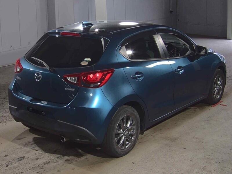 2017 Mazda DEMIO