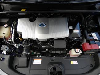 2017 Toyota Prius - Thumbnail