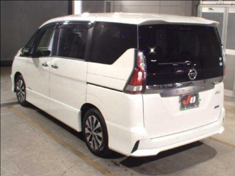 2017 Nissan SERENA