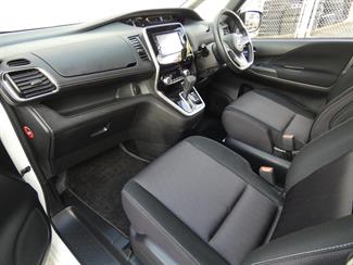 2017 Nissan SERENA - Thumbnail