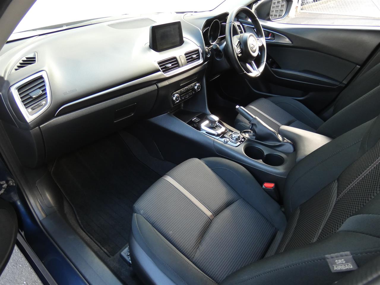 2018 Mazda AXELA