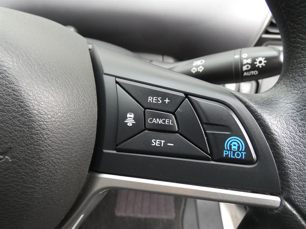 2016 Nissan SERENA