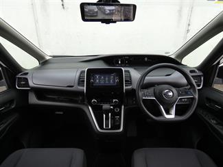 2016 Nissan SERENA - Thumbnail