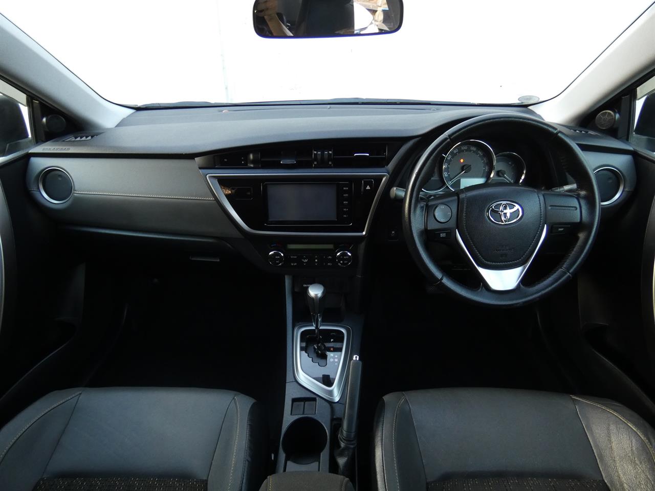 2014 Toyota AURIS