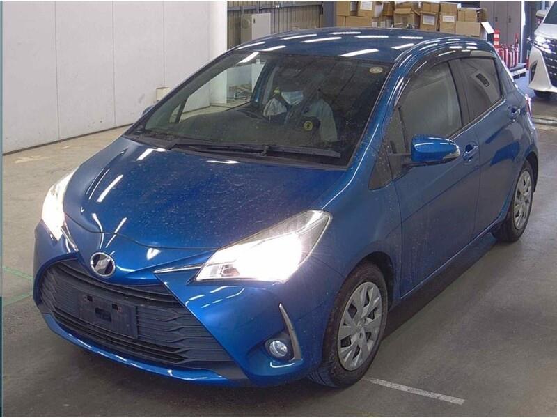 2017 Toyota VITZ