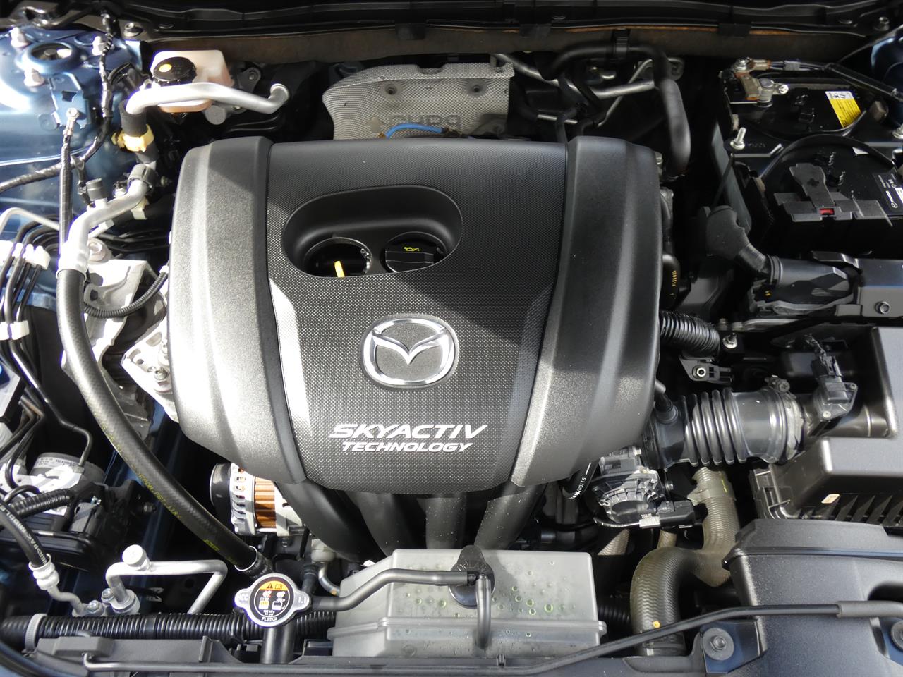 2016 Mazda AXELA