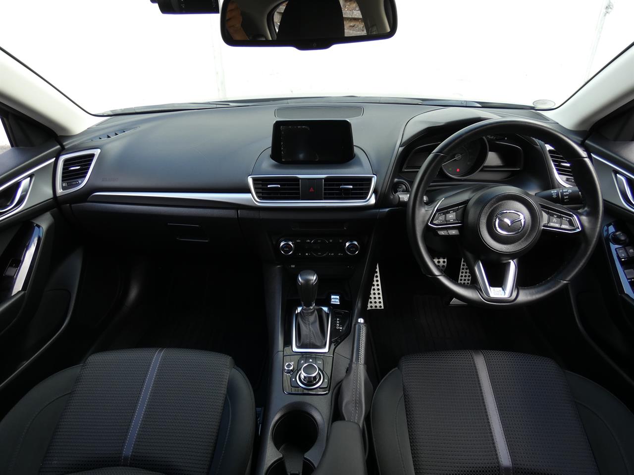 2016 Mazda AXELA