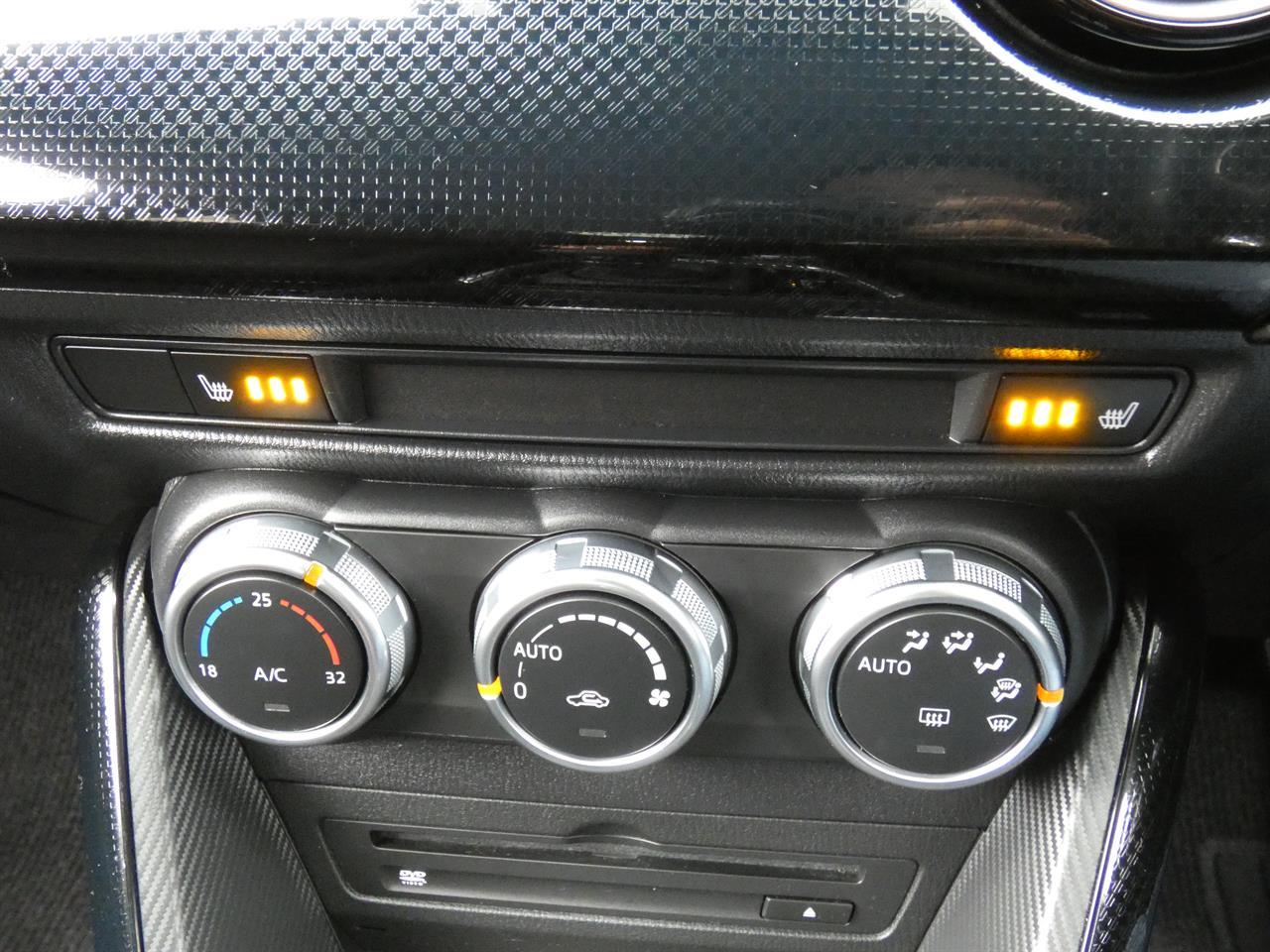 2018 Mazda DEMIO