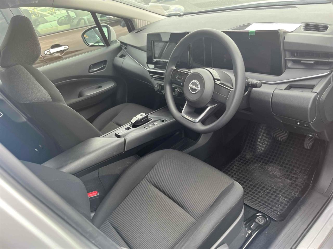 2022 Nissan NOTE
