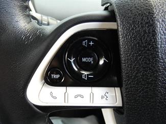 2018 Toyota Prius - Thumbnail