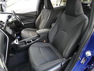 2018 Toyota Prius - Thumbnail