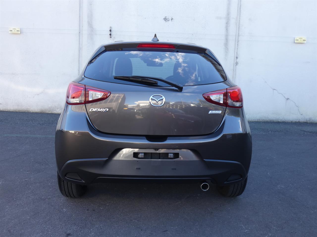2017 Mazda DEMIO